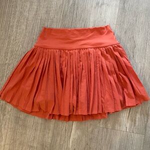 Offline by Aerie Pleated Coral Tennis Skirt Skort Shorts Pockets Pickleball-Sz S
